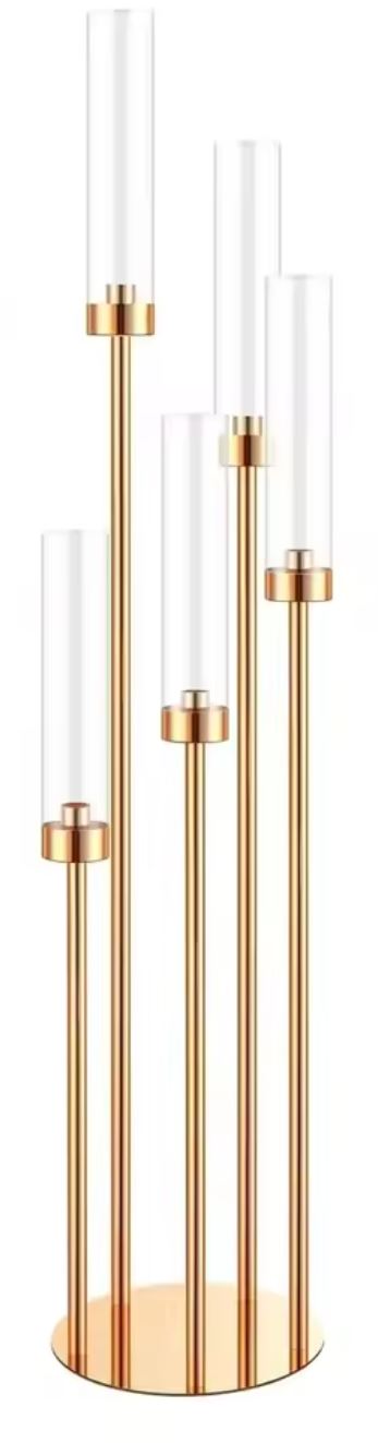 Chandeliers sur plateau