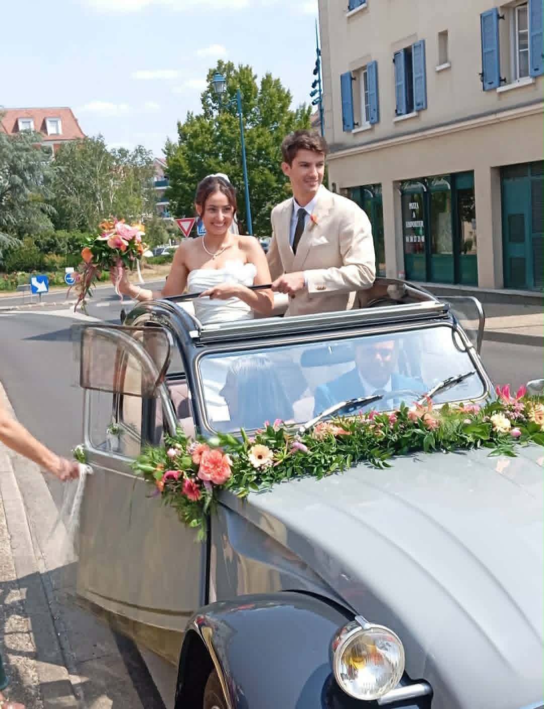 Guirlande Végétale pour Voiture Ancienne